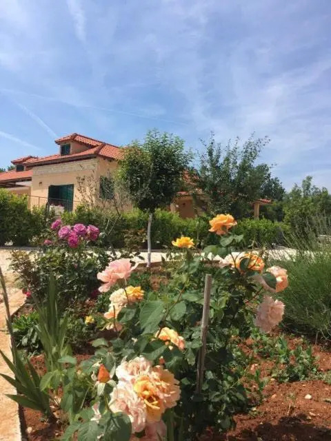 Villa Mia