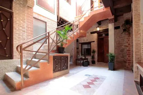 Apartamentos Alcantara