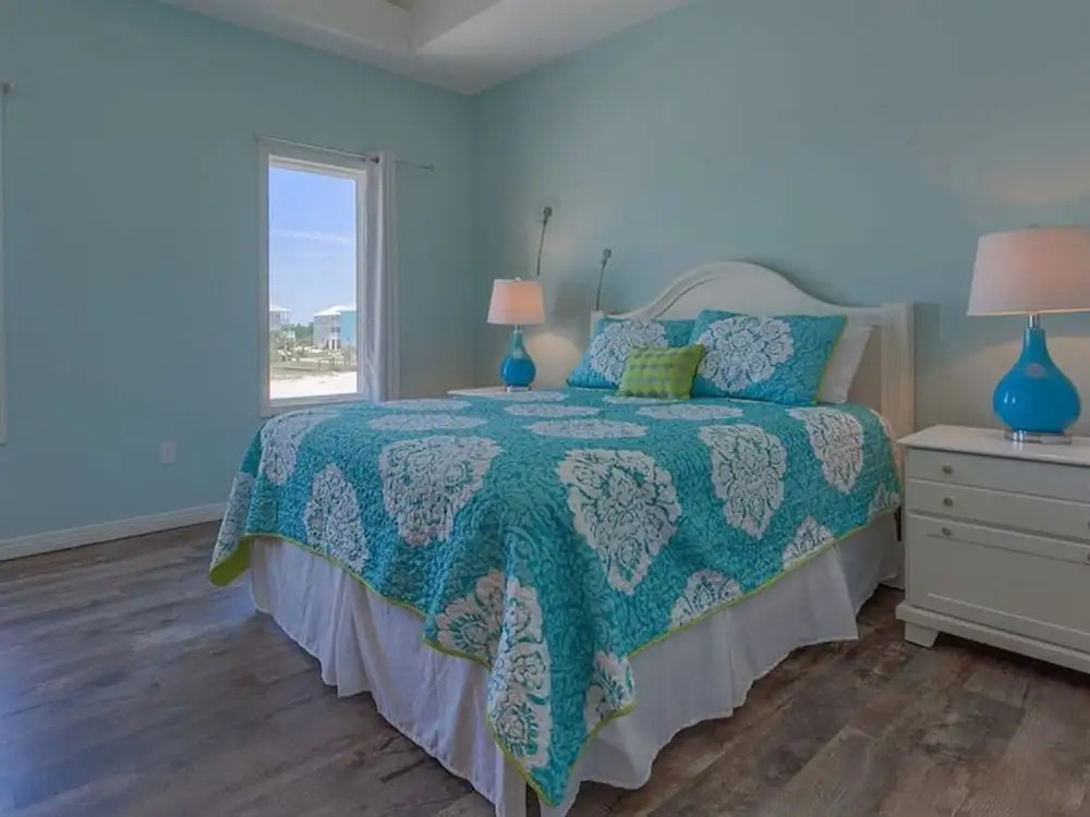 C-Glass by Meyer Vacation Rentals