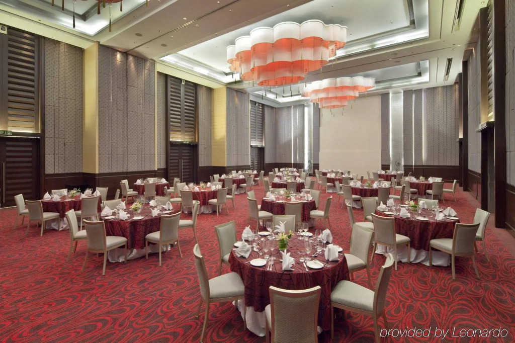 Holiday Inn Mumbai International Airport by IHG