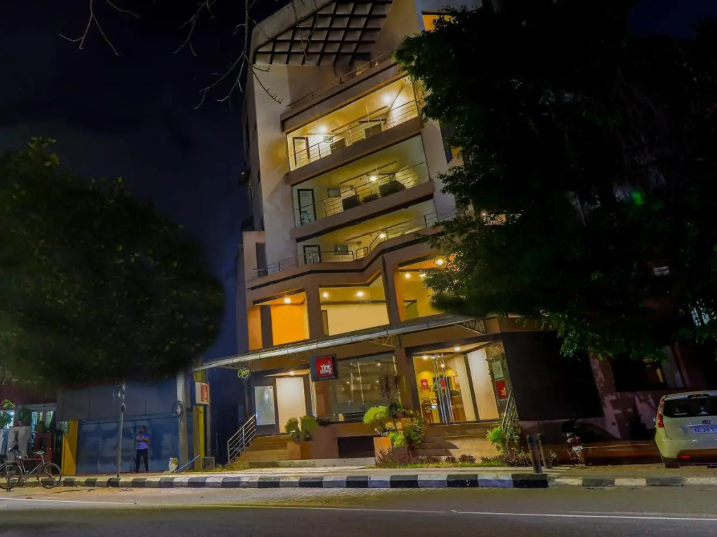 Treebo Time Square Marine Drive