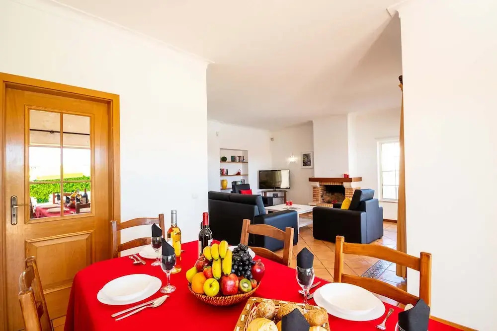 Villa Boracay - com Piscina Aquecível e Praia a Pé em Albufeira