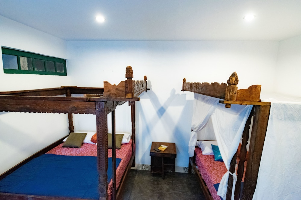 TwoSpaces Living at Wave And Chill House, Canggu
