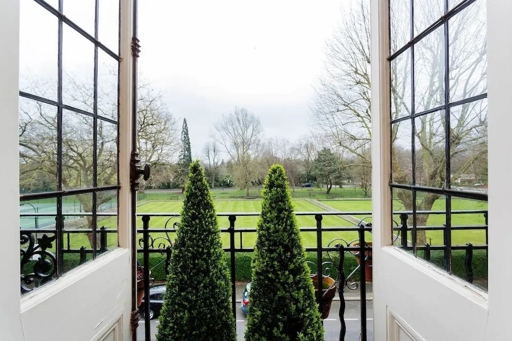 English Country House Charm