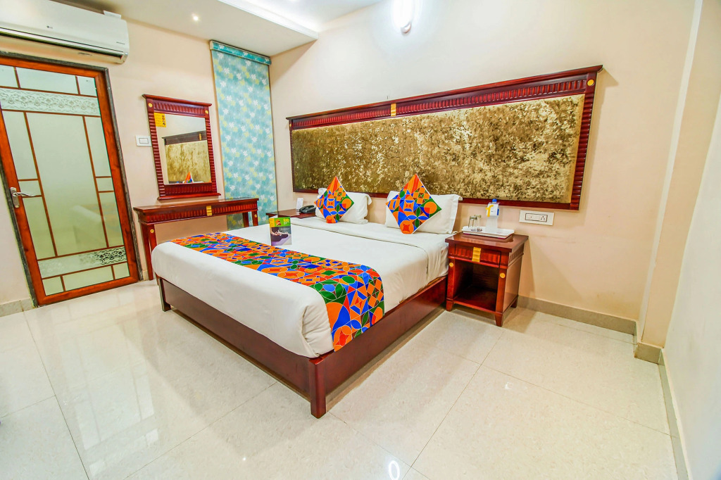 FabHotel Eleven Heights