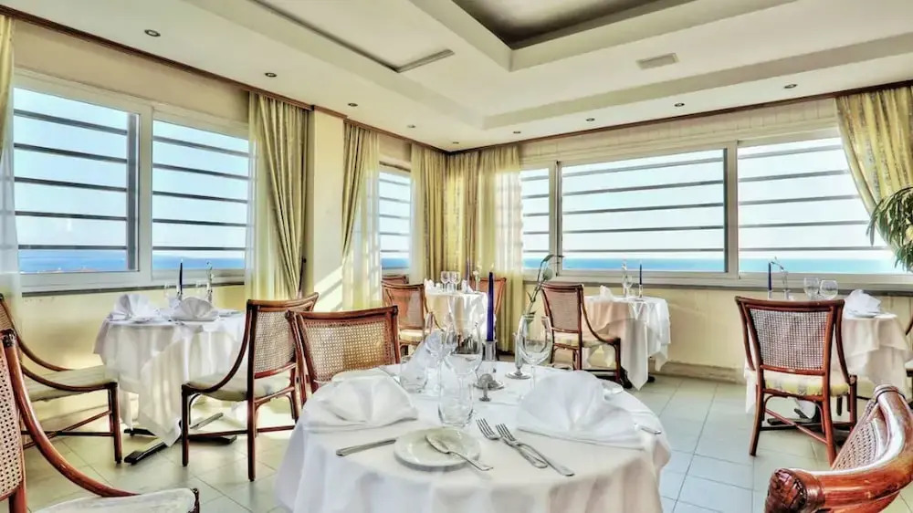 Hotel in Cecina just 100 mt from the sea