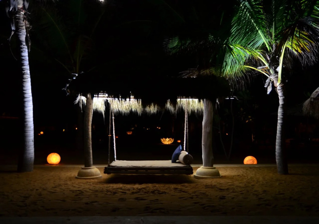 Dolphin Beach Resort - Dolphins, Kitesurfing & Wildlife