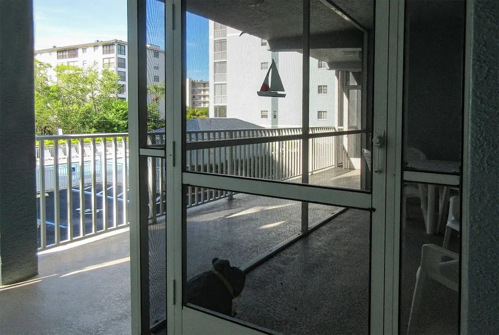 Captains Bay 102 - 2 Br Condo