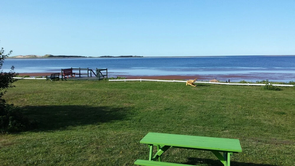John B's Oceanfront Cottages