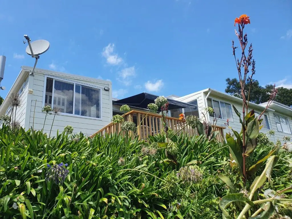 Stanmore Bay Beachfront Cottage
