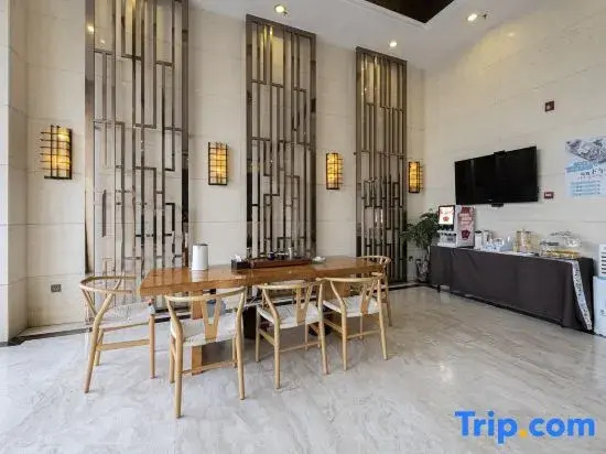 Zhouyou International Hotel (Jinjiang Anhai Anping Bridge)