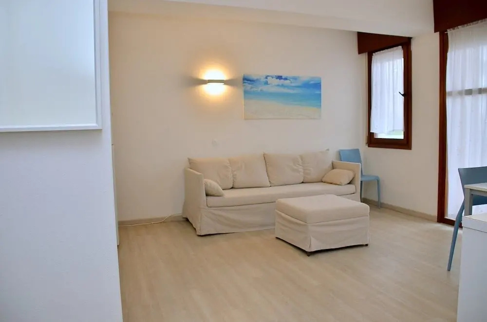 Modern Flat for 4 Guests sea View-beahost