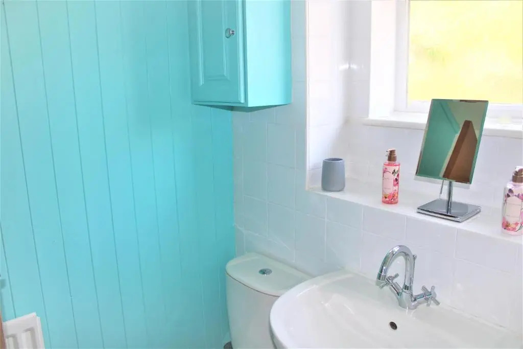 Beautiful 3 bed house Sleeps 6 Free Parking!