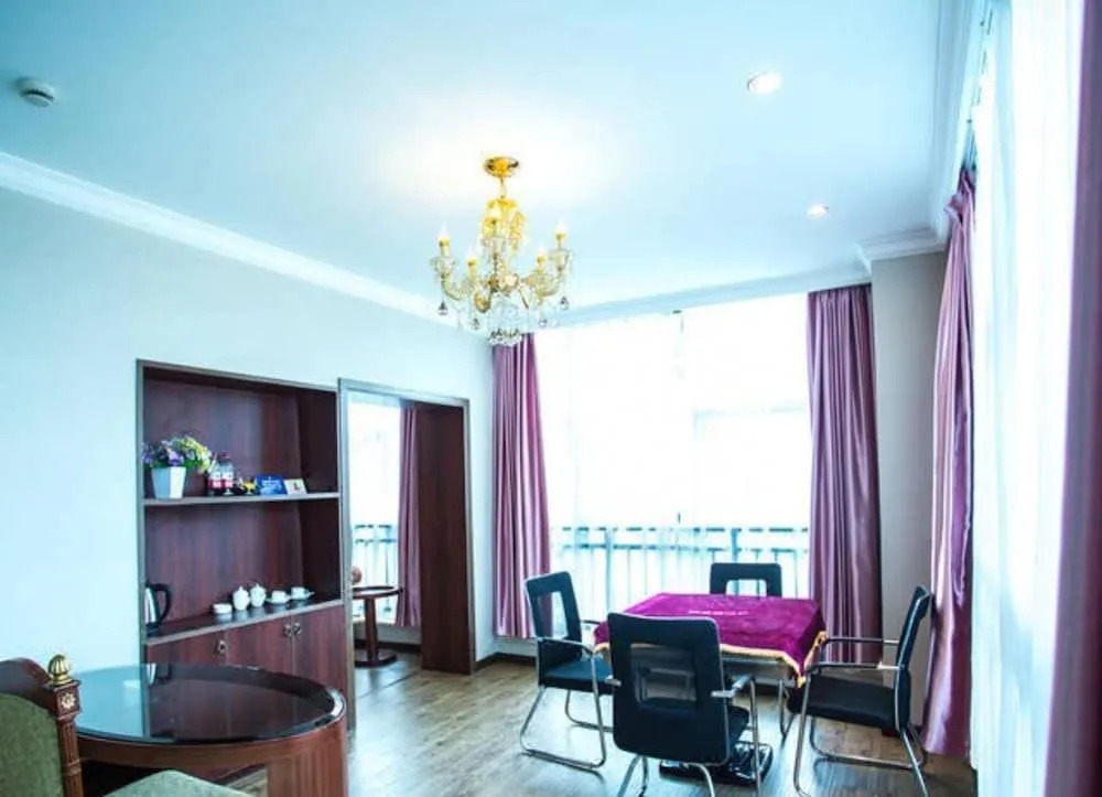Aode Hotel