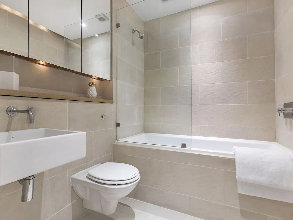 Kensington Holiday Stay