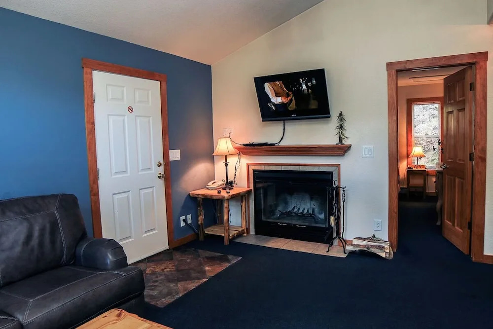 Timber Creek Chalets: 9