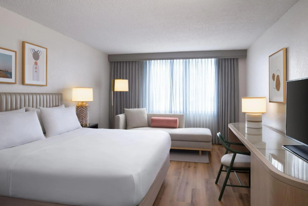 Renaissance Fort Lauderdale Cruise Port Hotel