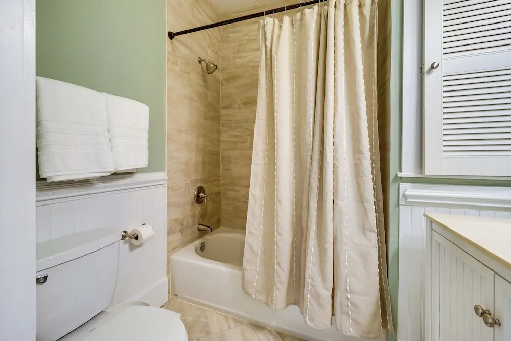 Wilmington Vacation Rental: Close to Riverwalk!