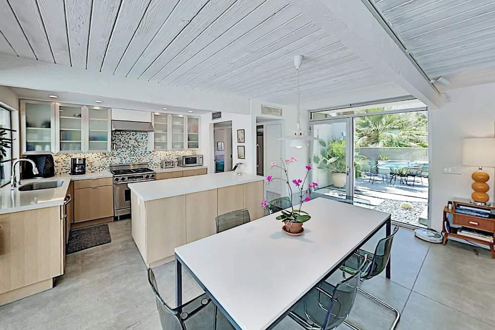 244nmonr 3 Bedroom Home