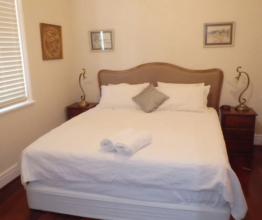 The Colonial House