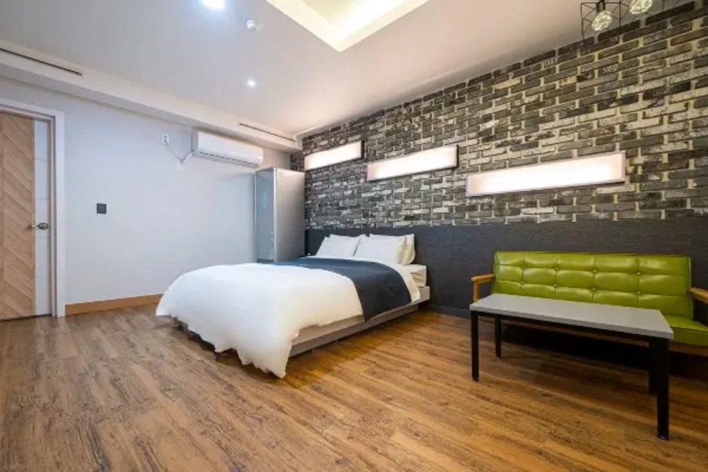 Meridien Hotel