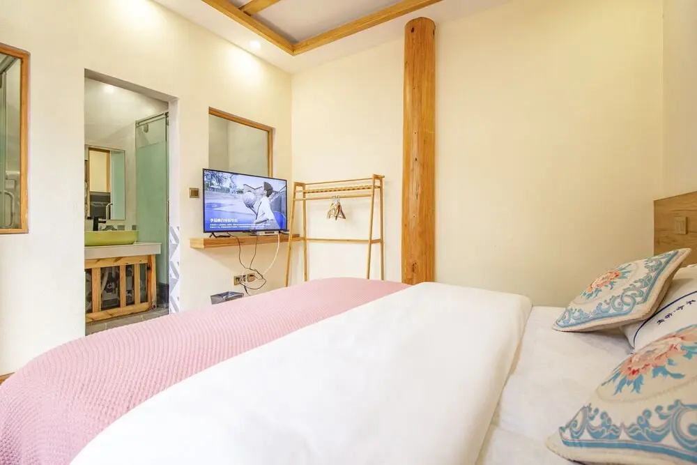 Lijiang Family And Hostel Inn