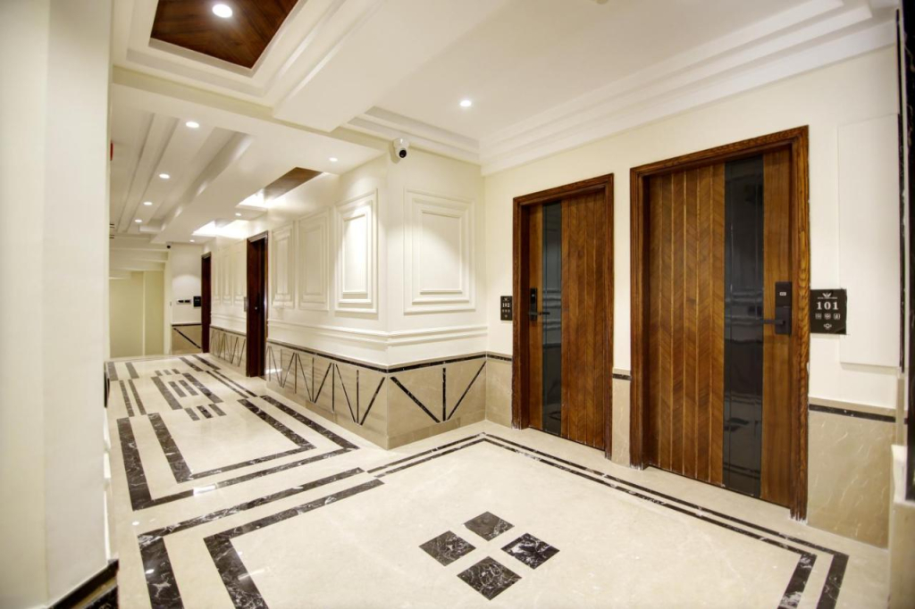 OYO 11325 Hotel Superb