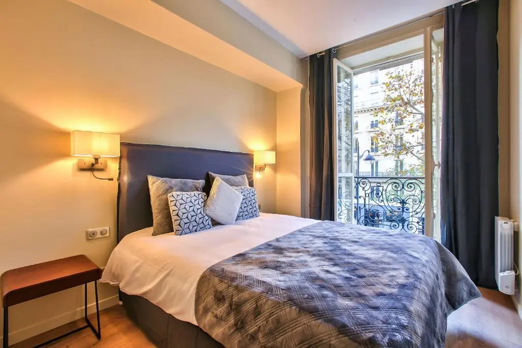 60-Luxury Parisian Home Sebastopol (2Dg)