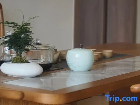 Jingdezhen Jiuge Homestay (Taoxichuan Creative Street)