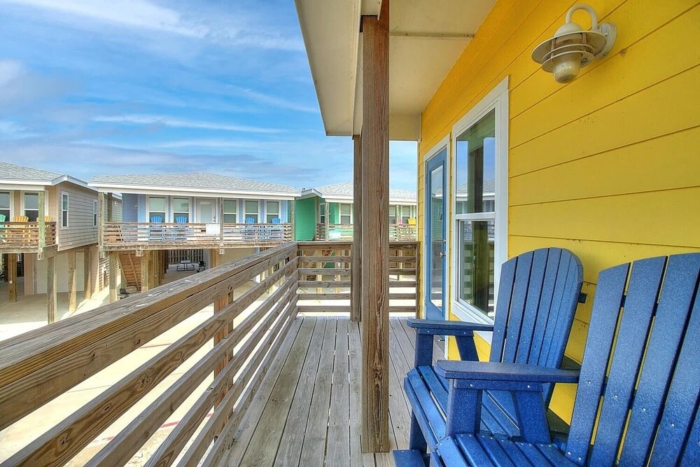 There's Money in the Banana Stand Ov26 4 Bedrooms 3.5 Bathrooms Home