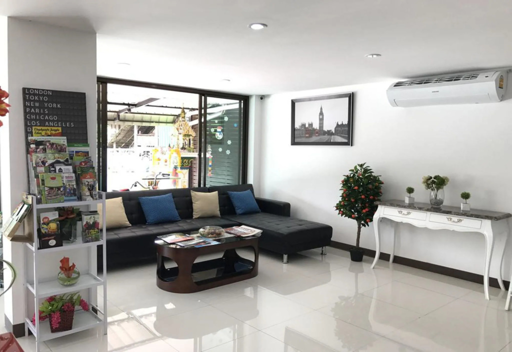 Rinn Boutique House