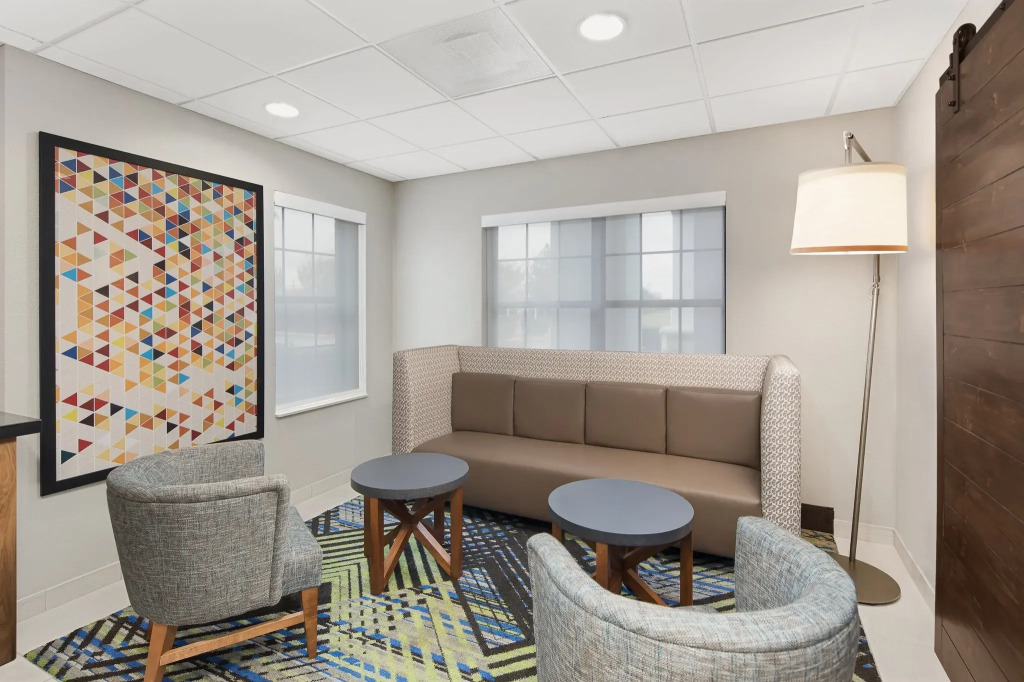 Holiday Inn Express Hotel & Suites Byron by IHG