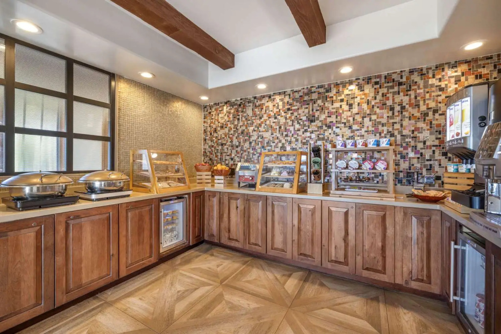 Best Western Plus Beach View Lodge Carlsbad