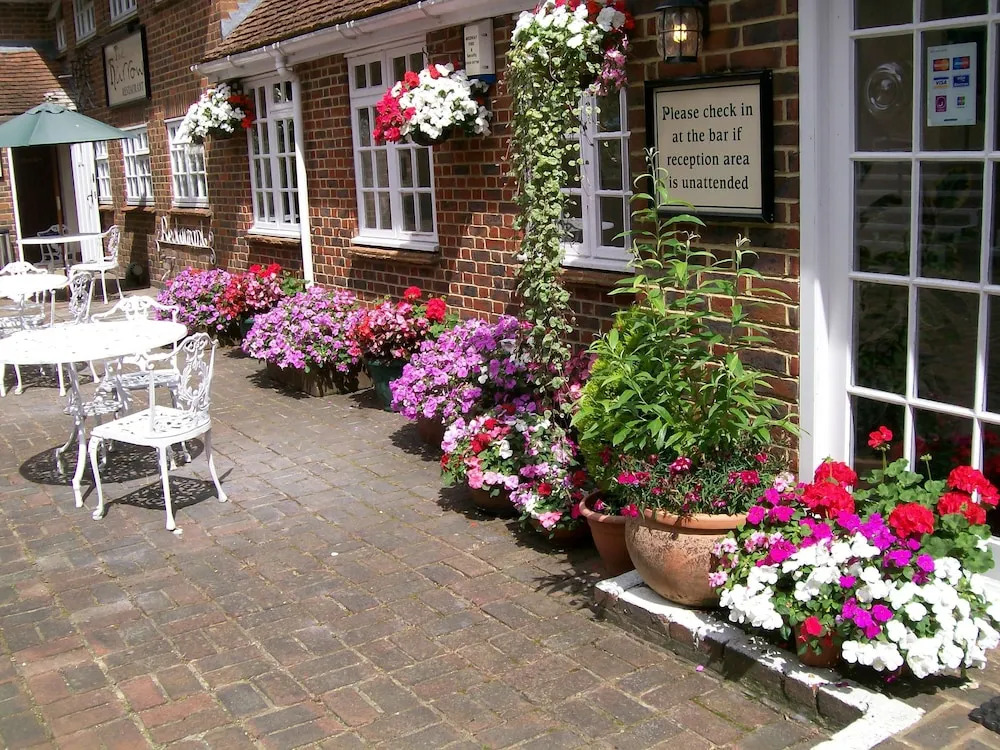 Harrow Inn