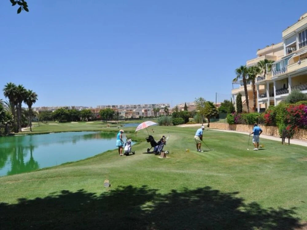 APARTAMENTOS KASA 25 - Golf Hoyo 18