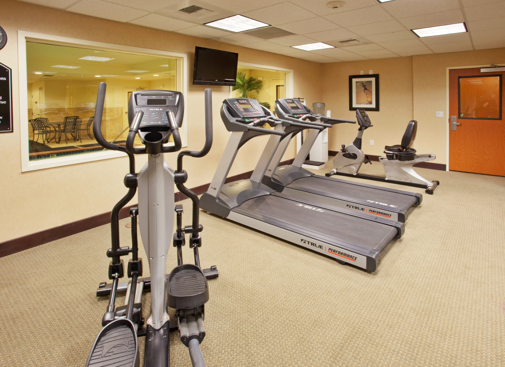 Holiday Inn Express Hotel & Suites Lincoln-Roseville Area by IHG