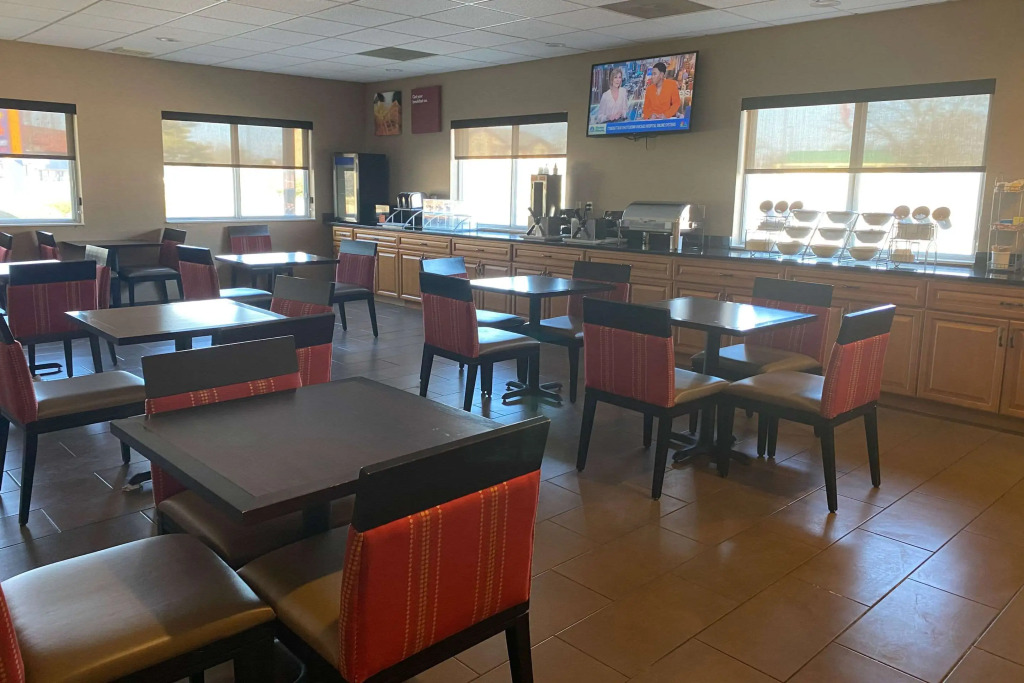 Comfort Suites Peoria I-74