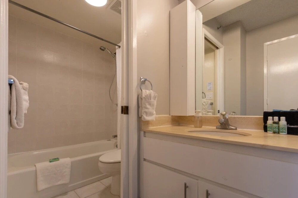 Tower 1 Suite 2506 - Qp 1 Bedroom Condo