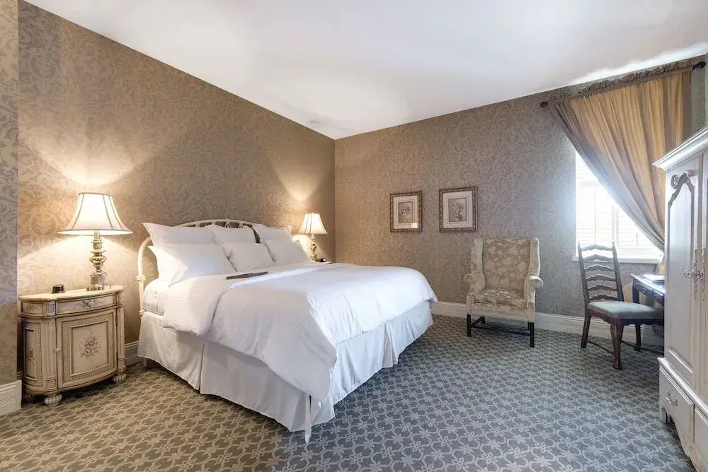 Nicollet Island Inn