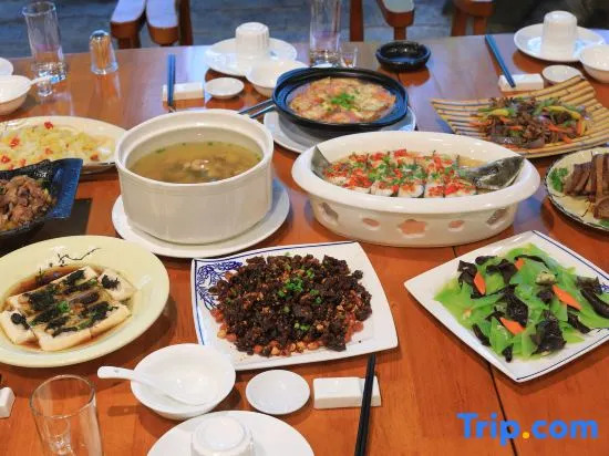 Floral Hotel Qing Lan Ju Dragon Valley