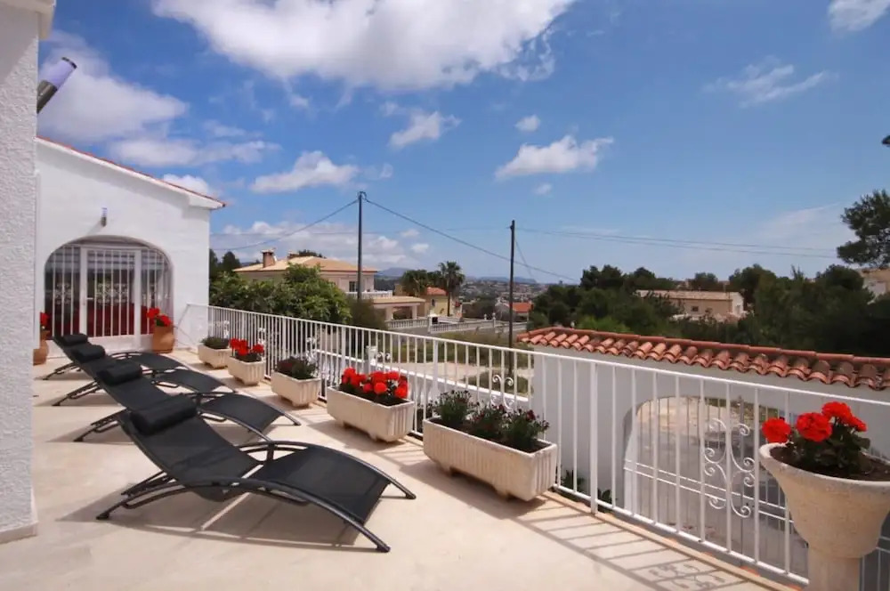 Villa - 12 Bedrooms with Pool and WiFi - 104986