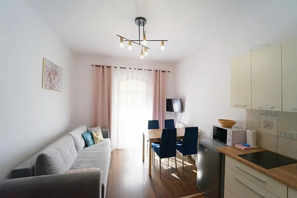 Apartamenty EverySky - Obrońców Pokoju 1D