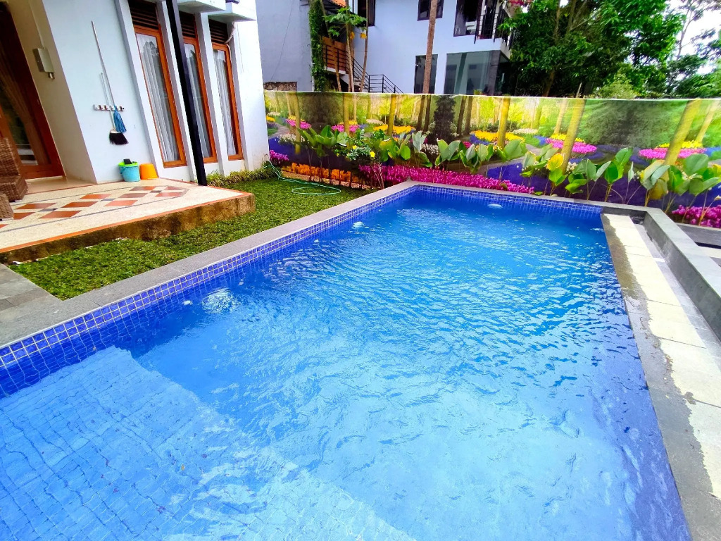 Family Only Private Pool Villa - De Reiz Mawar Syariah 3BR