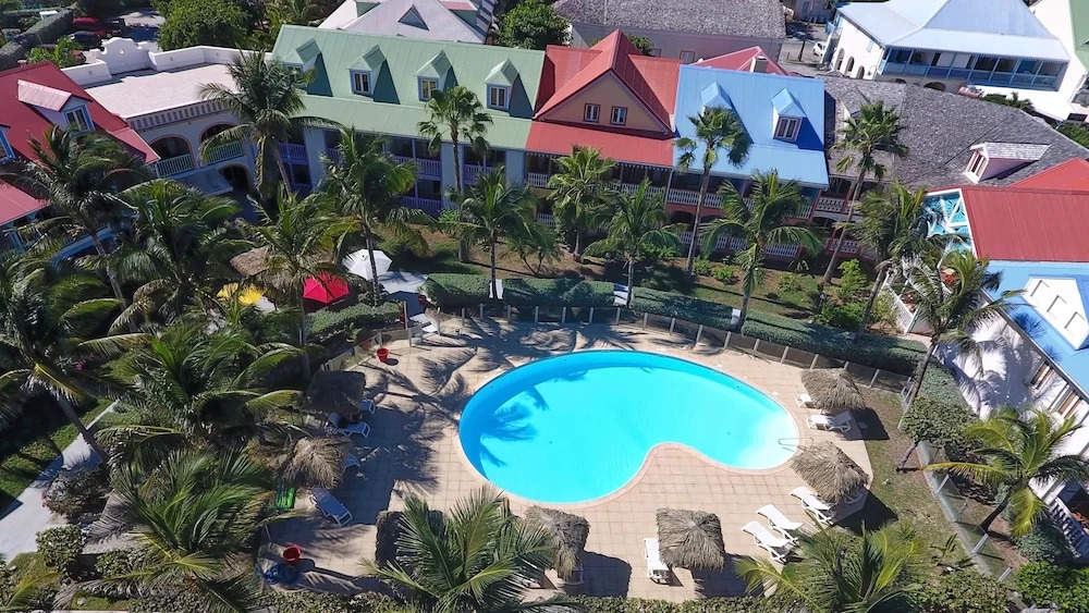 Alamanda Resort