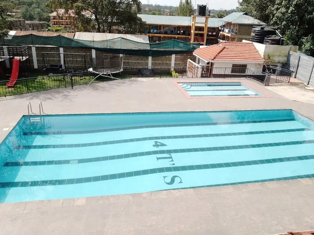 4 Tee's Hotel Rongai