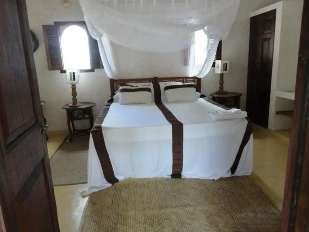 Waridi House