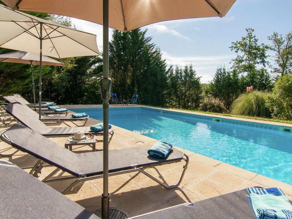 Spacious villa with heated pool, several terraces and a lot of privacy.