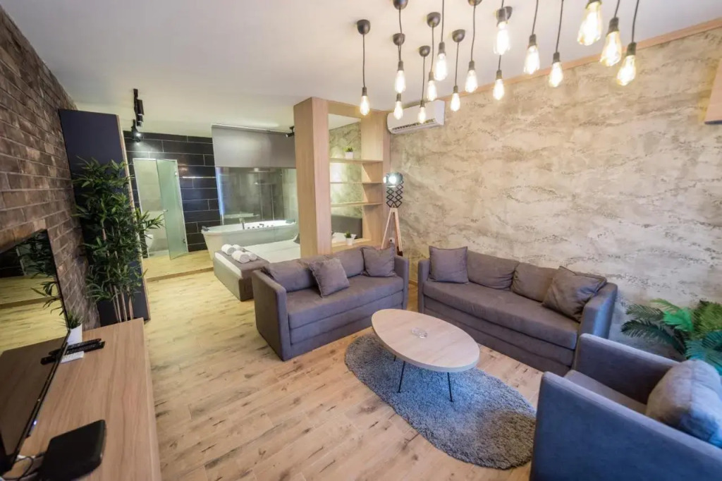 Empire Luxury Apartments