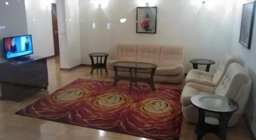 Apartment Nowiniarska near the Old Town