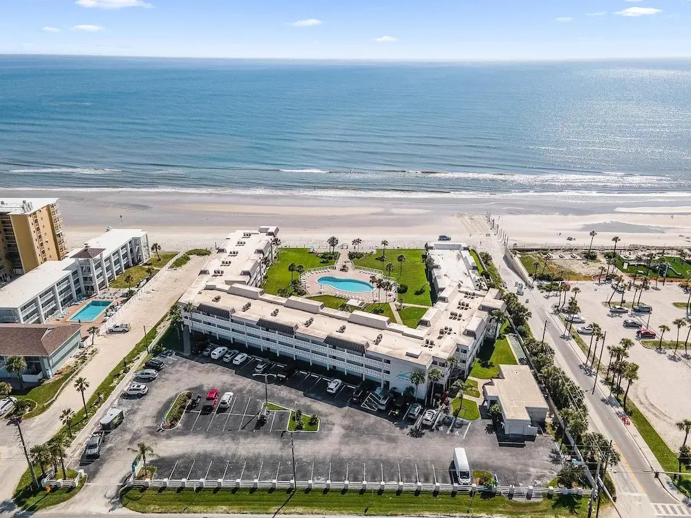 Chateau by the Sea 34B